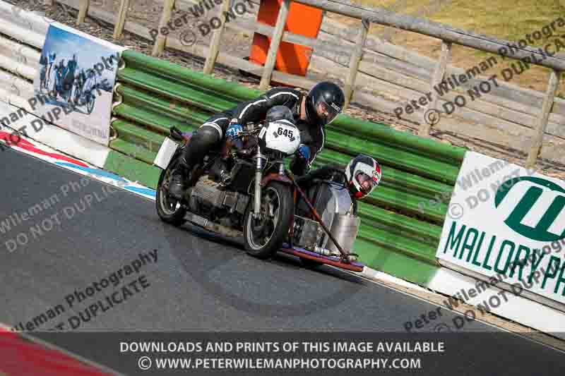 Vintage motorcycle club;eventdigitalimages;mallory park;mallory park trackday photographs;no limits trackdays;peter wileman photography;trackday digital images;trackday photos;vmcc festival 1000 bikes photographs